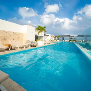 https://serenada.allrivieramayahotels.com