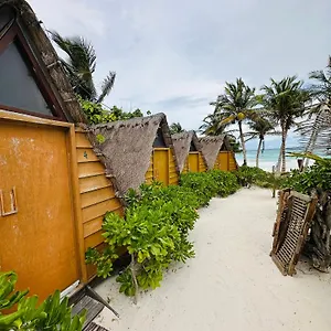 https://resort-mia.tulum-hotels.net